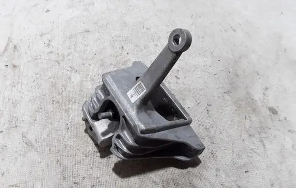 Hyundai Ioniq Engine mount bracket 21810G2000