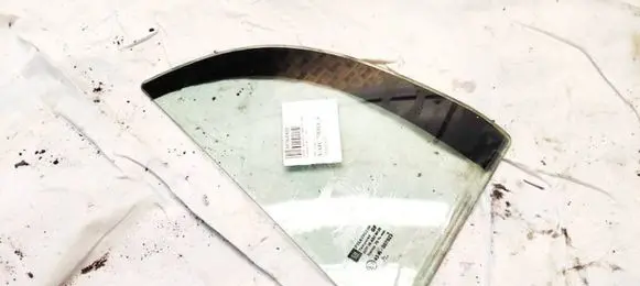 Rear vent window glass