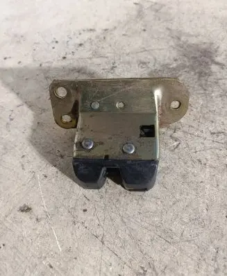 Volvo S40, V40 Tailgate/trunk/boot lock/catch/latch 041A
