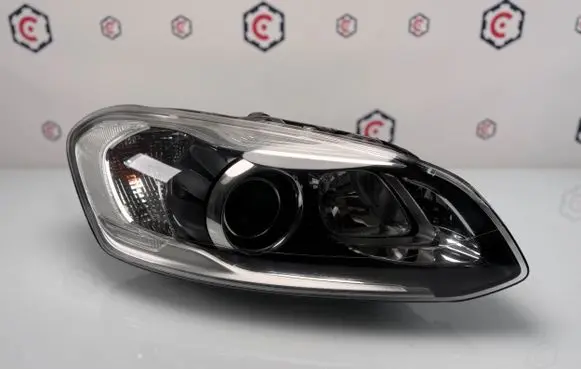 Volvo XC60 Headlight/headlamp 31420258