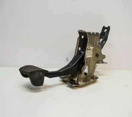 Volkswagen PASSAT B6 Brake pedal 1K1723057N