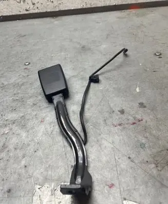 Volkswagen PASSAT B6 Front seatbelt buckle 3C0857755 2117 33047577