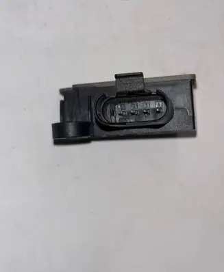 BMW 1 E82 E88 Sensor 7566109 0501215685 90090599