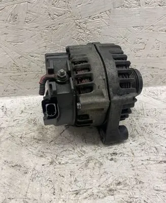 BMW 1 E81 E87 Generator/alternator 8507623