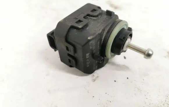 Renault Trafic III (X82) Headlight level adjustment motor 260562319R 01004020 20170107