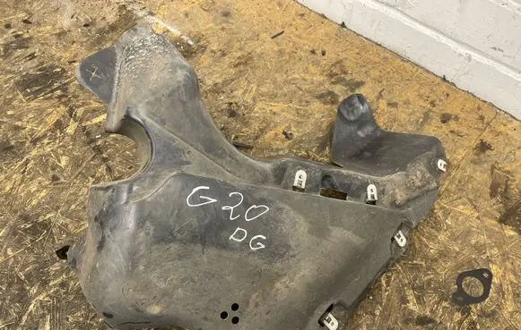 BMW 3 G20 G21 Rear bumper underbody cover/under tray 7340868