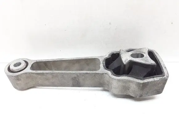 Engine mount bracket