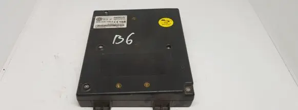 Volkswagen PASSAT B6 Other control units/modules 3C0035729E
