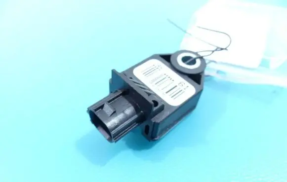 Toyota Avensis T270 Fuel cut-off switch 89831-05060 IMPRK1286091