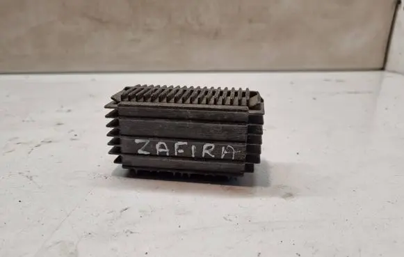 Opel Zafira A Glow plug pre-heat relay 09132691 51299008