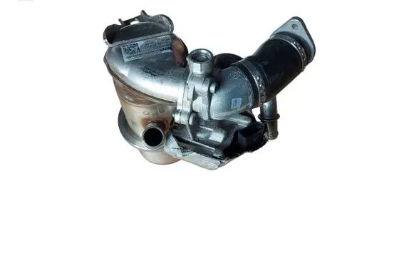 Volkswagen Jetta VI EGR valve cooler 04L131512AJ