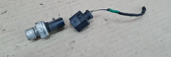 Audi A4 S4 B9 Air conditioning (A/C) pressure sensor 5Q0959126A 82CP6801 F413B4PM