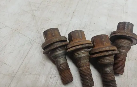 Peugeot Partner Nuts/bolts