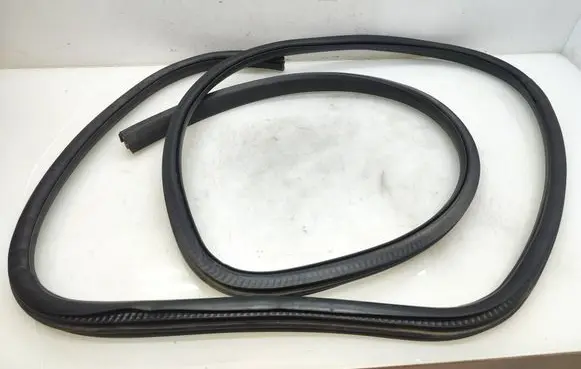 Volkswagen Transporter - Caravelle T6 Front door rubber seal 7E0837911B