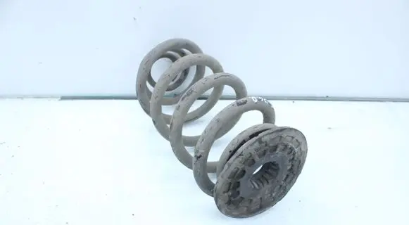 Opel Zafira C Rear coil spring