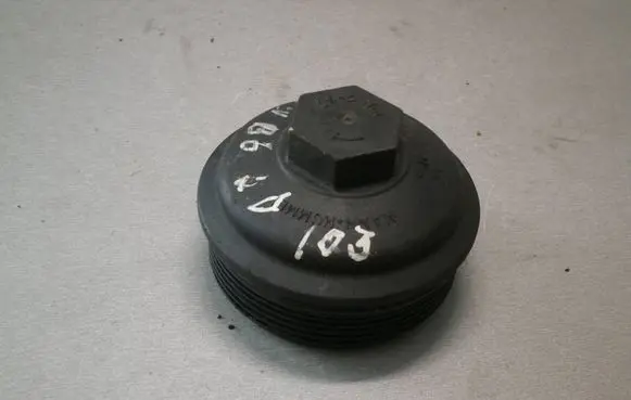 Volkswagen PASSAT B6 Oil filter cover 045115433e
