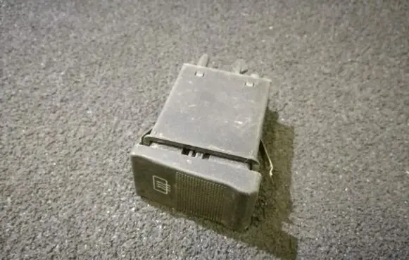Audi 80 90 S2 B4 Windscreen/window heater switch