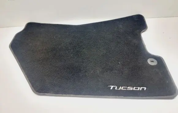 Hyundai Tucson TL Front floor mat D7143ADE60