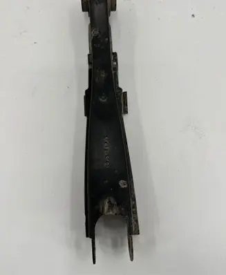 Rear control arm
