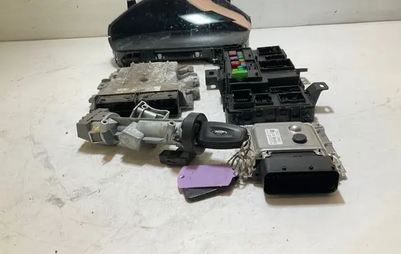 Ford Transit Custom Engine ECU kit and lock set KK2112A650FA 820049636 A3C02351200