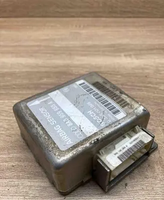 Audi A6 S6 C4 4A Airbag control unit/module 8A0959655A 0285001086