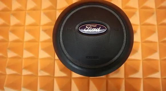 Ford Ka Steering wheel airbag 735498411