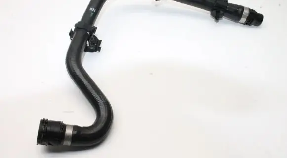 BMW i4 Engine coolant pipe/hose