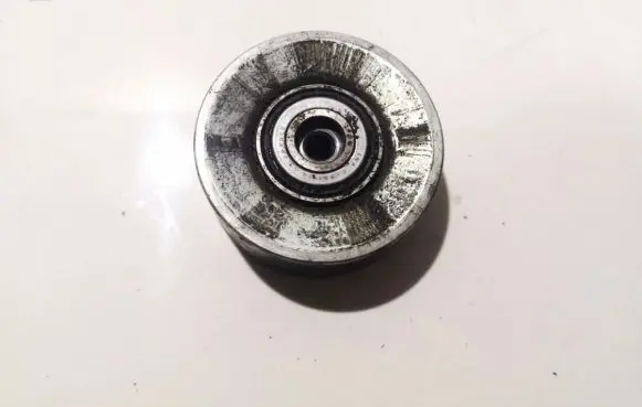 BMW 5 E39 Belt tensioner pulley 088-000-761