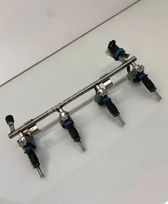 Opel Astra J Fuel injectors set 55573667 55562599