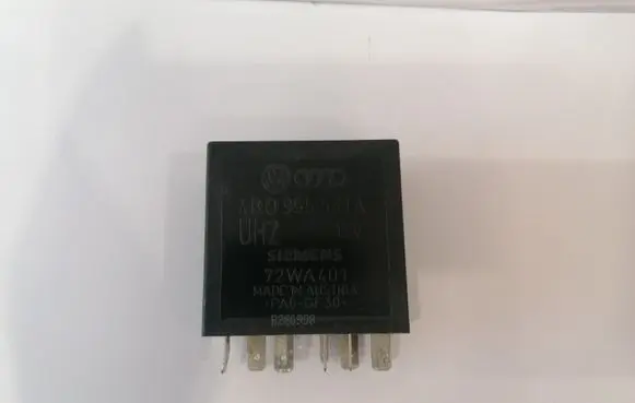 Audi A6 S6 C5 4B Window wiper relay 4B0955531A