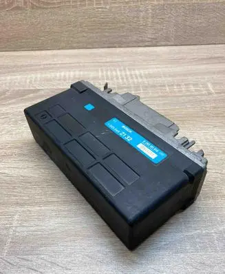 Mercedes-Benz E W124 ABS control unit/module 0055452132 0265101018
