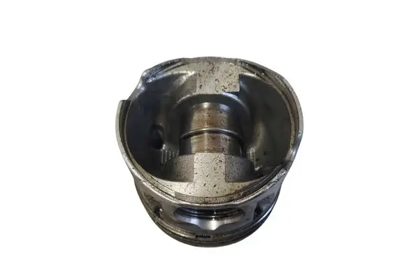 Renault Trafic II (X83) Piston 0000