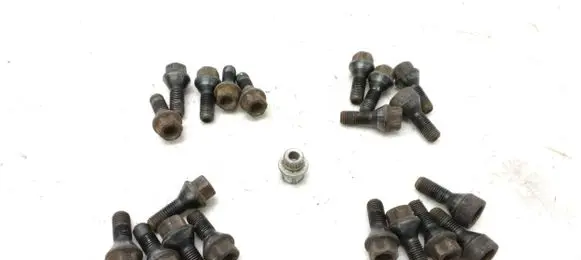 Nuts/bolts