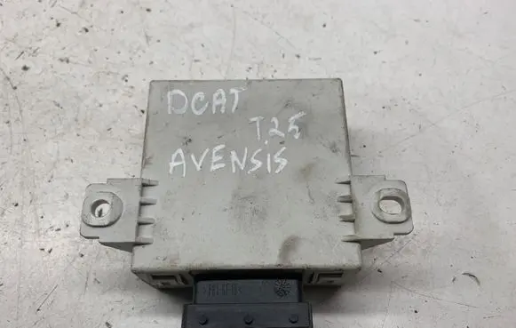 Toyota Avensis T250 Window wiper relay 150696 020206N