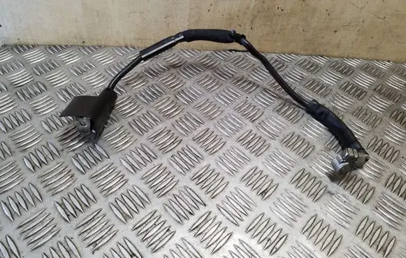 Volkswagen PASSAT B8 Positive cable (battery) 1K0971920