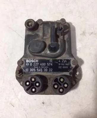 Mercedes-Benz E W124 Ignition amplifier control unit 0227400574 0055453032