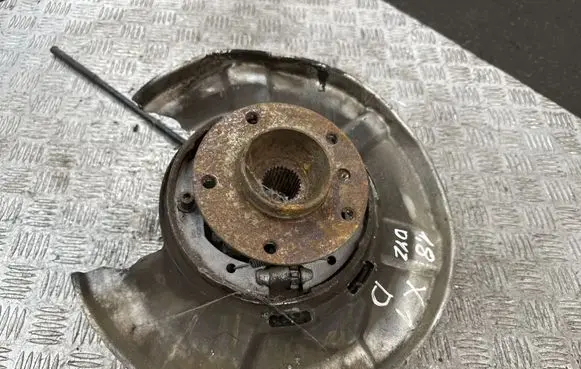 BMW X1 E84 Rear wheel hub