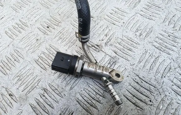 Volkswagen Atlas Fuel pressure sensor 3QF133689A 0261230415 06H906051J