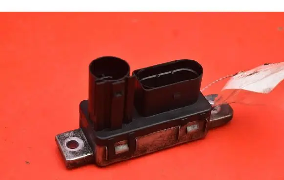 Volvo XC90 Glow plug 31431776