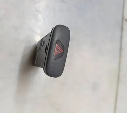 Volvo S70 V70 V70 XC Hazard light switch 8628632 4970