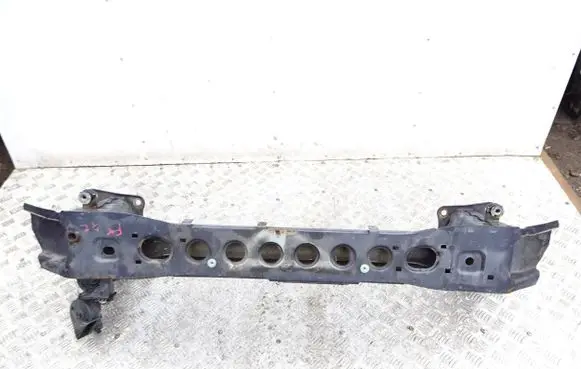 Ford Focus Front bumper support beam 