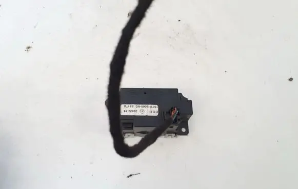 Ford Mondeo Mk III Tailgate opening switch 1s7t19b514aa 1s7t-19b514-aa
