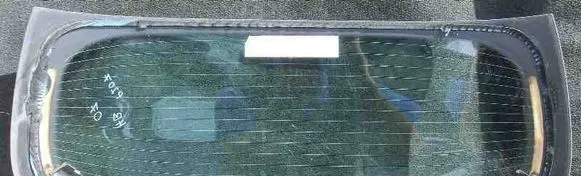 Peugeot 207 Rear windscreen/windshield window 43R001583