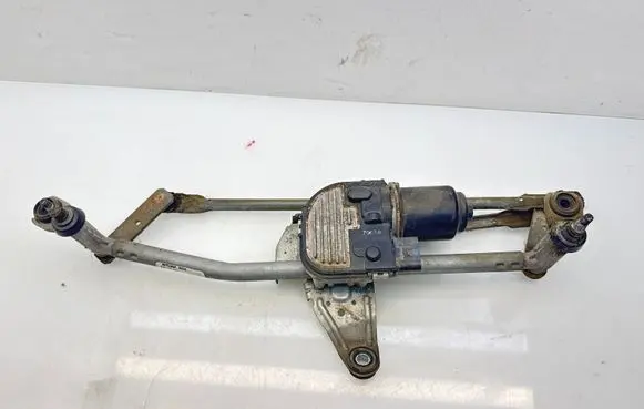 Volkswagen PASSAT B6 Front wiper linkage and motor 3C1955023E