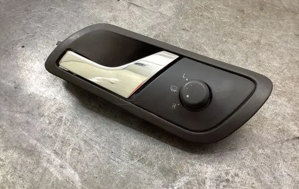 Skoda Fabia Mk1 (6Y) Front door interior handle 6Y0837247 0010111796710