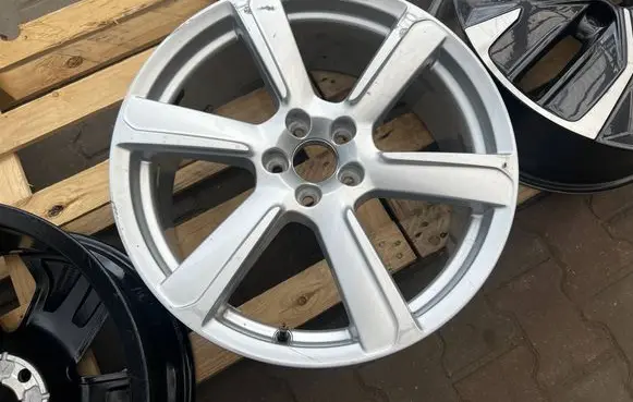 Volvo XC90 R19 alloy rim 31423021