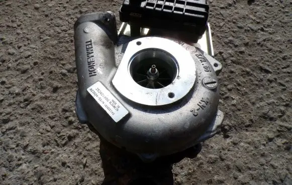 Jeep Grand Cherokee Turbo 35242180G