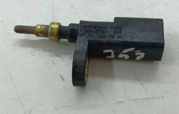 Volkswagen Tiguan Coolant temperature sensor 03F919501B