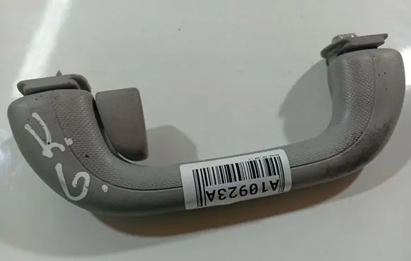 Hyundai i30 Rear interior roof grab handle