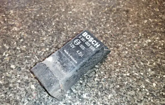 Citroen Jumper Glow plug pre-heat relay 0281003039